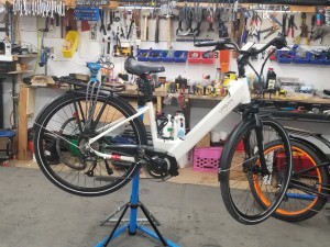 Entretien et réparation de vélo standard et électrique