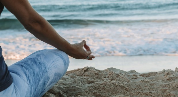 Yoga sur la plage